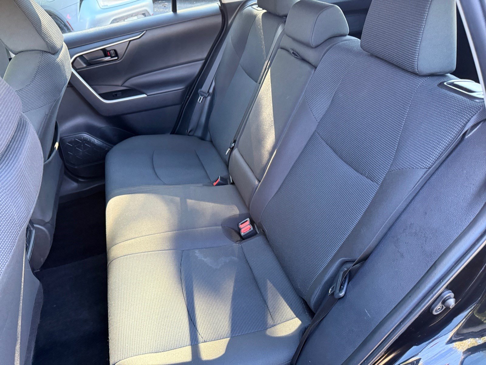 Used 2025 Toyota RAV4 LE AWD/4WD image 17