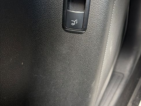 Used 2017 Mercedes-Benz GLS 450 4MATIC image 29