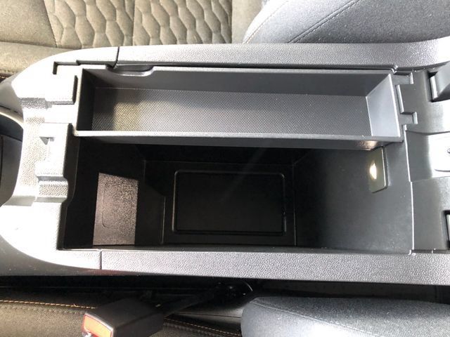 Used 2020 Chevrolet Equinox LT w/ Driver Convenience Package FWD image 24