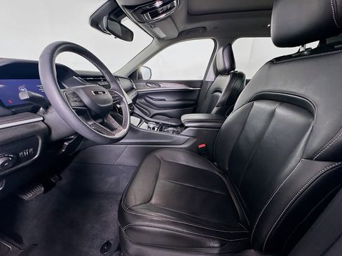 Used 2023 Jeep Grand Cherokee L Limited image 13