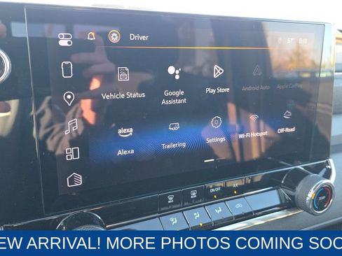 Used 2024 Chevrolet Colorado Trail Boss w/ Safety Package image 18