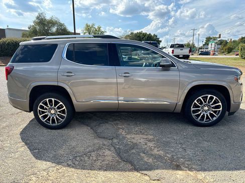 Used 2022 GMC Acadia Denali FWD image 21