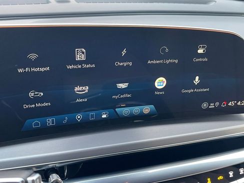 Used 2024 Cadillac Lyriq Luxury w/ Nappa Leather Package image 30