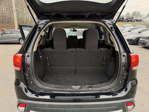 Used 2016 Mitsubishi Outlander SEL image 7