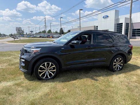 Certified 2023 Ford Explorer ST-Line w/ Class IV Trailer Tow Package AWD/4WD image 4