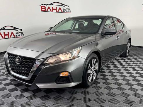 Used 2019 Nissan Altima 2.5 S FWD image 3