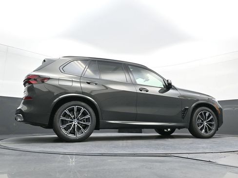New 2026 BMW X5 xDrive50e w/ M Sport Package AWD/4WD image 30