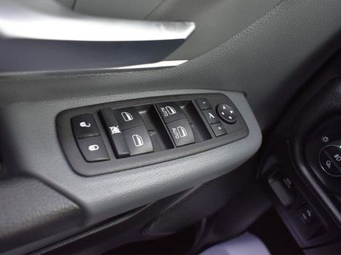 Certified 2022 RAM 1500 Big Horn image 24