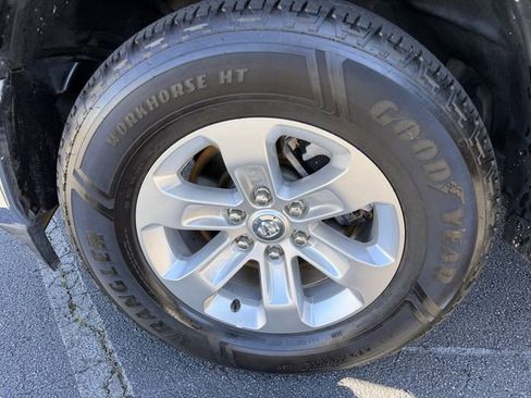 Used 2024 RAM 1500 Laramie RWD image 38