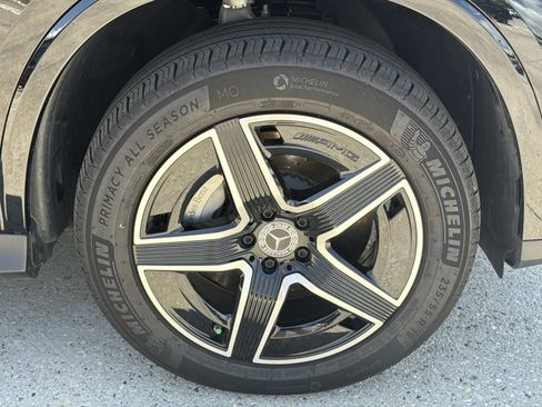 Used 2026 Mercedes-Benz GLC 300 image 4