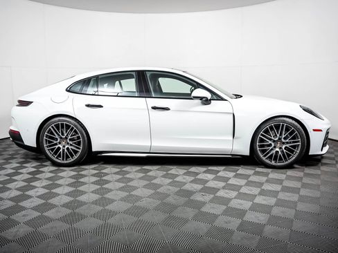 Certified 2024 Porsche Panamera RWD image 9