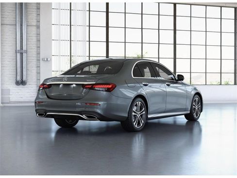 Used 2023 Mercedes-Benz E 350 4MATIC Sedan image 23