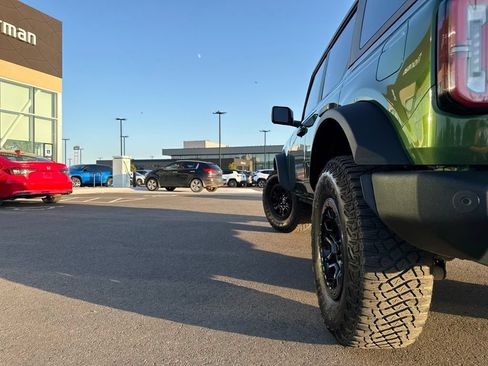 Used 2024 Ford Bronco Wildtrak AWD/4WD image 16