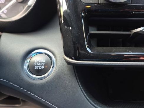 Used 2023 Toyota Highlander XLE image 26