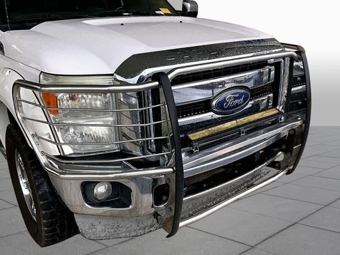 Used 2014 Ford F250 Lariat w/ Lariat Interior Package AWD/4WD image 28