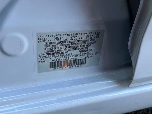 Used 2025 Nissan Versa SV image 24