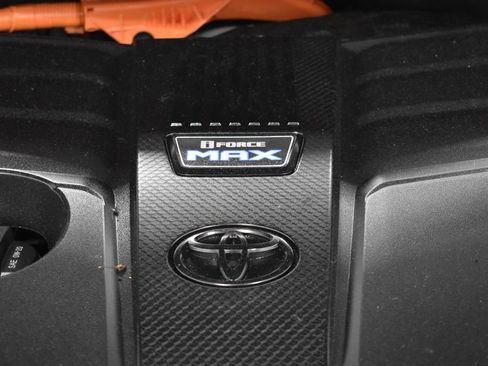 Used 2024 Toyota Tundra Limited AWD/4WD image 35