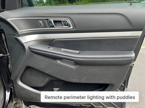 Used 2017 Ford Explorer XLT w/ Equipment Group 202A image 38