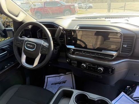 New 2024 GMC Sierra 3500 SLE w/ Remote Start Package image 5
