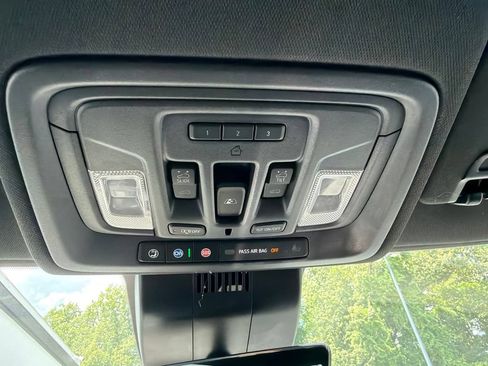 Used 2023 Chevrolet Silverado 1500 ZR2 w/ Technology Package AWD/4WD image 95
