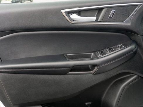 Used 2022 Ford Edge SEL AWD/4WD image 16