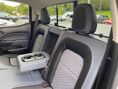 Used 2022 Chevrolet Colorado Z71 image 33