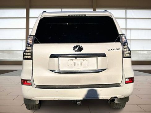 Used 2021 Lexus GX 460 Premium w/ Premium Package image 4