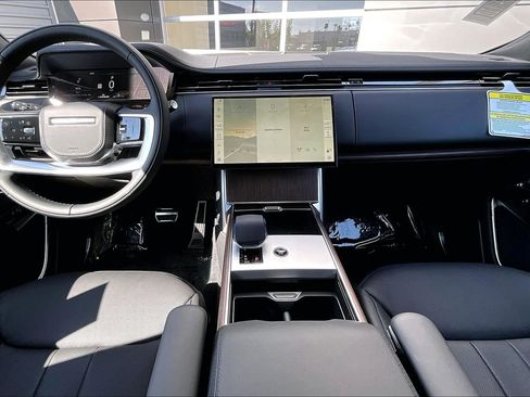 New 2026 Land Rover Range Rover Long Wheelbase SE AWD/4WD image 5