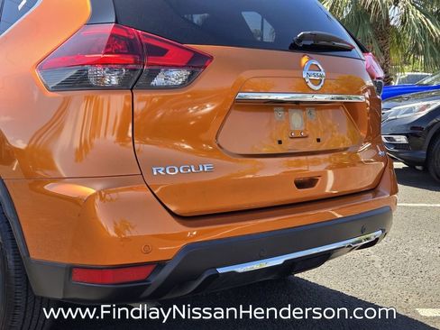Used 2020 Nissan Rogue SV FWD image 5