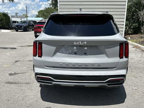 Used 2022 Kia Sorento SX FWD image 5