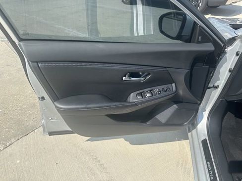Used 2022 Nissan Sentra SV image 20