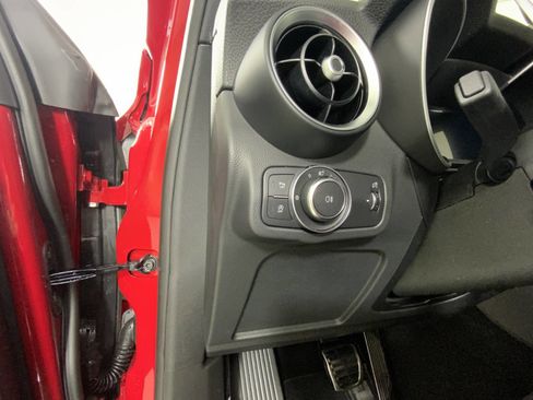 New 2025 Alfa Romeo Stelvio Sprint image 26