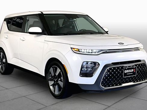 Used 2020 Kia Soul EX w/ Option Group 015 FWD image 3