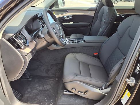 New 2026 Volvo XC90 B5 Core w/ Protection Package Premier image 13