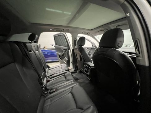Used 2018 Audi Q7 3.0T Premium Plus image 30