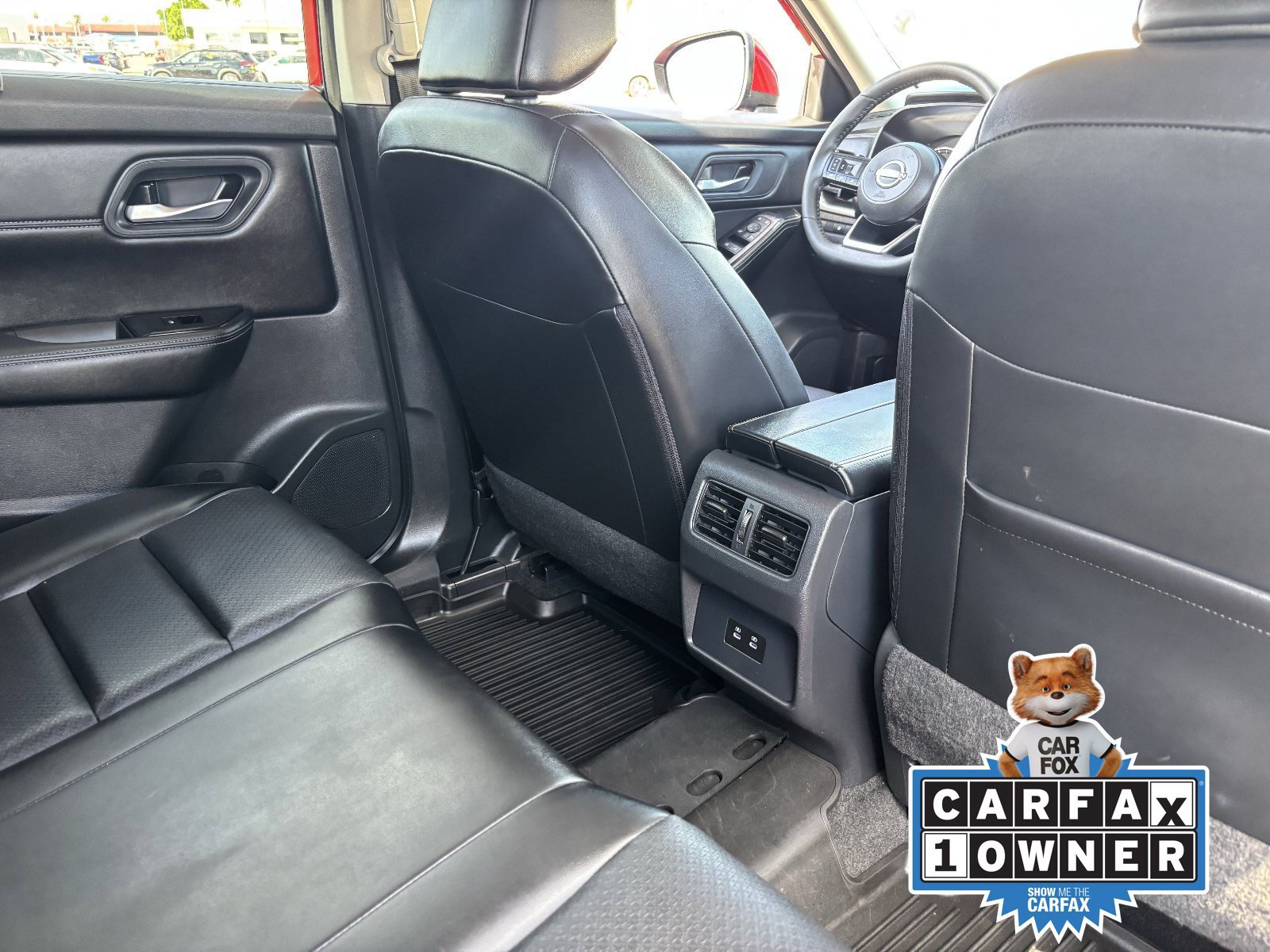 Used 2024 Nissan Rogue SV w/ SV Premium Package FWD image 14