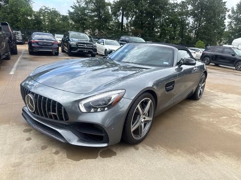 Used 2018 Mercedes-Benz AMG GT Roadster image 8