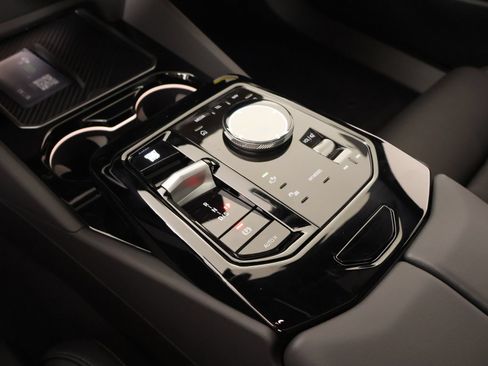 New 2026 BMW 530i xDrive w/ M Sport Package AWD/4WD image 8