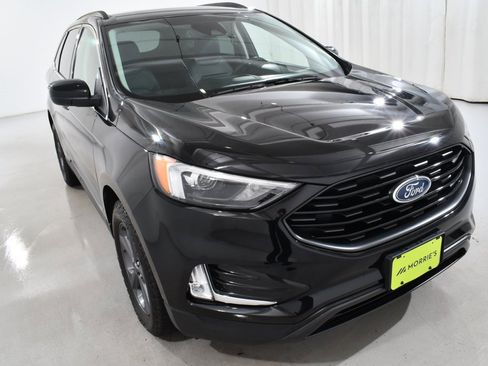 Used 2022 Ford Edge SEL w/ Sport Appearance Package image 4