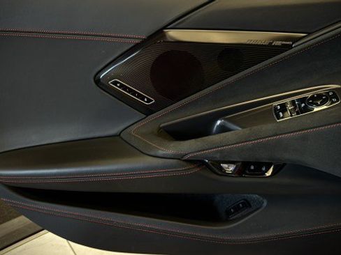 Used 2024 Chevrolet Corvette Stingray Premium Cpe w/ Z51 Performance Package RWD image 16