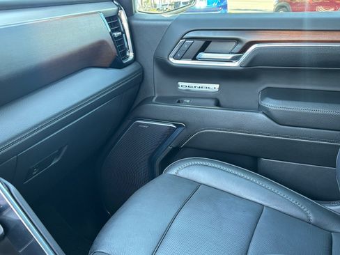 Used 2024 GMC Sierra 1500 Denali w/ Technology Package RWD image 19