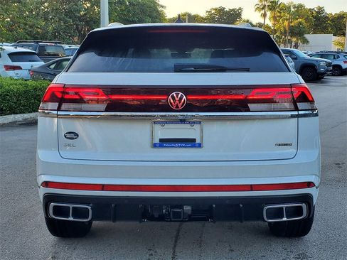 New 2026 Volkswagen Atlas Cross Sport SEL Premium R-Line image 4