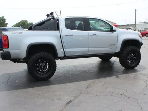 Used 2020 Chevrolet Colorado ZR2 w/ ZR2 Dusk Special Edition AWD/4WD image 13
