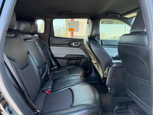 Used 2023 Jeep Compass Latitude w/ Convenience Group image 18