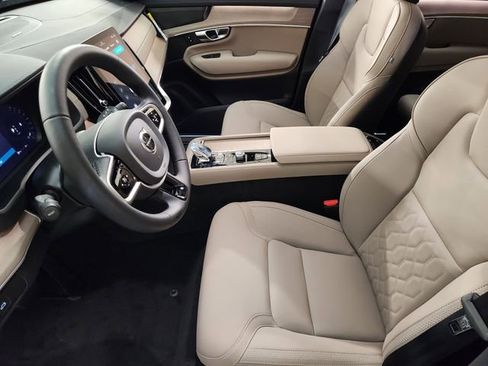 New 2026 Volvo XC90 B6 Plus image 14