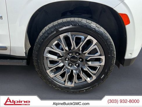 Used 2023 GMC Yukon Denali Ultimate image 14
