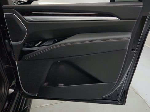 Certified 2025 Cadillac Escalade ESV Premium Luxury w/ LPO, Floor Liner Package image 21