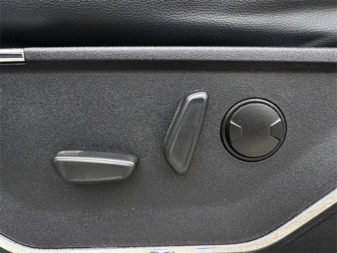 Used 2023 Ford F250 Lariat w/ Sport Appearance Package image 27