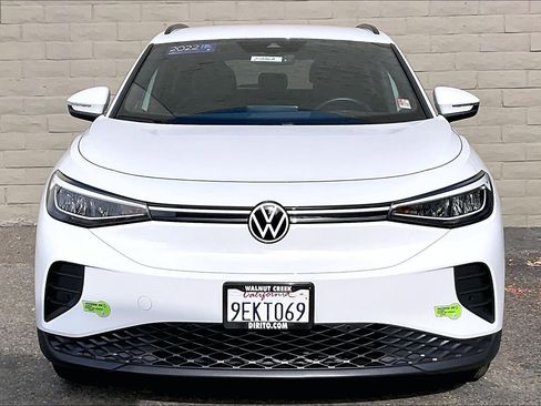Certified 2022 Volkswagen ID.4 Pro image 2