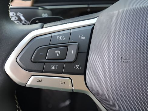 Certified 2026 Volkswagen Atlas SE AWD/4WD image 23